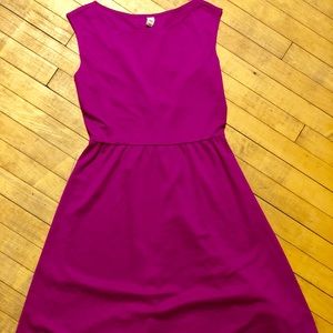 Cute classy Magenta sleeveless dress